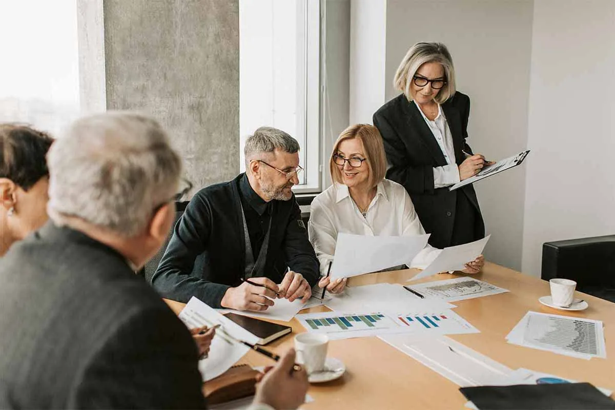 aval contrato de arrendamientos abogados