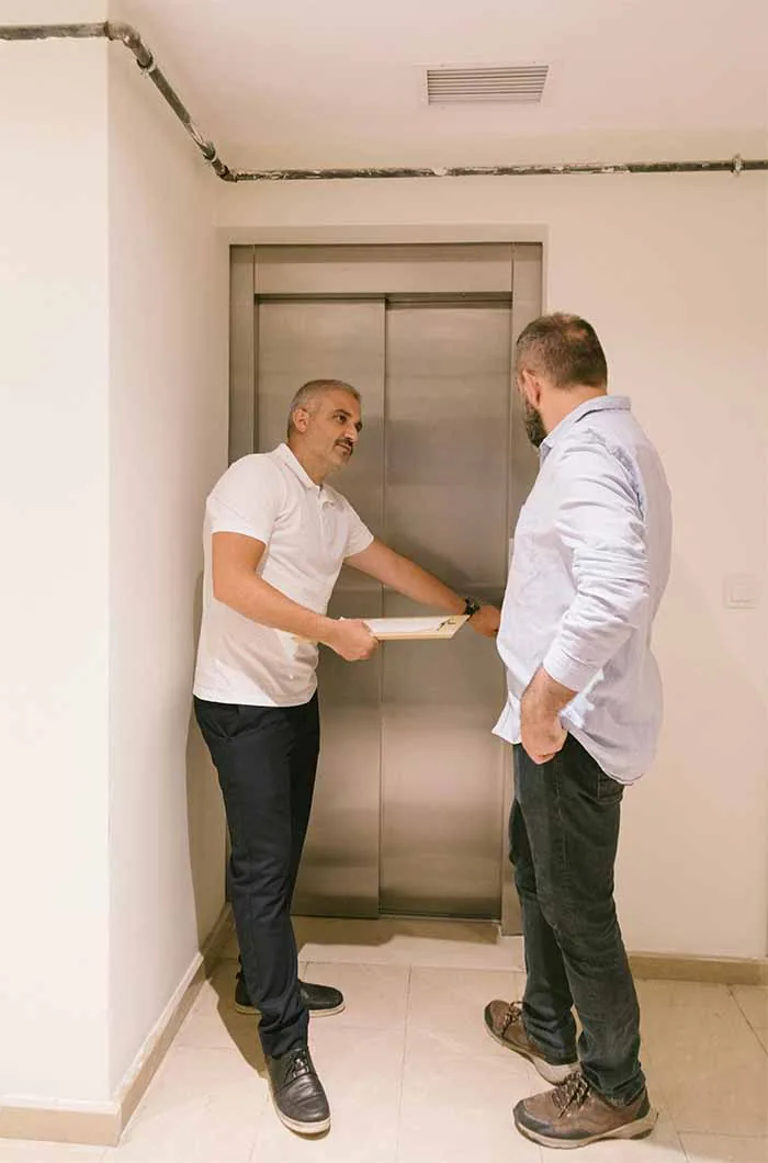 instalación ascensores en comunidades de propietarios en Oviedo